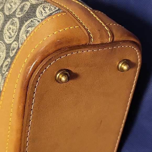 Dooney & Bourke Bubble Logo Print w/Dustbag - Picture 5 of 15